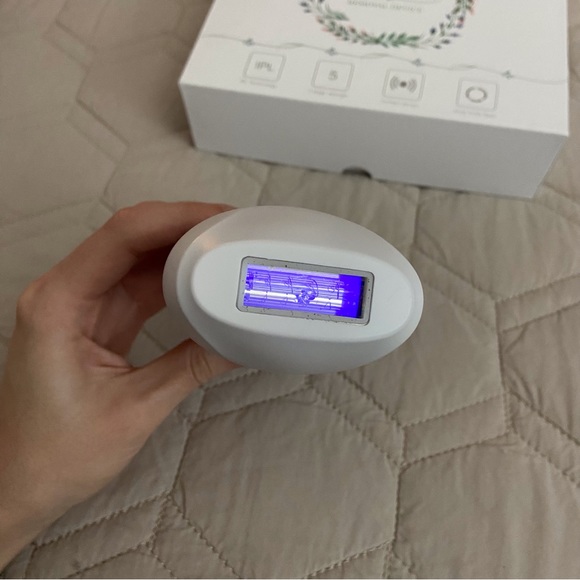 Laser Hair Removal Epilator Kit (PAINLESS) - Picture 3 of 6